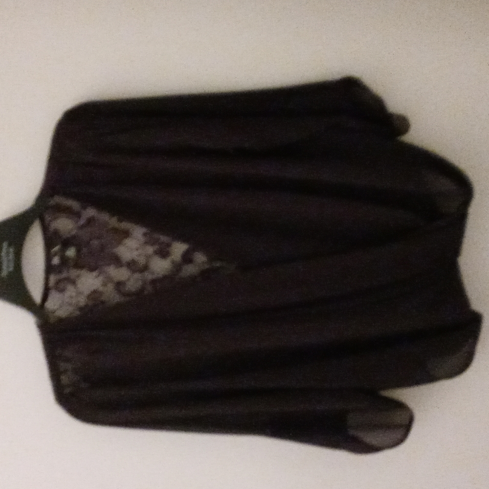 3/4 to long  sleeve blouse